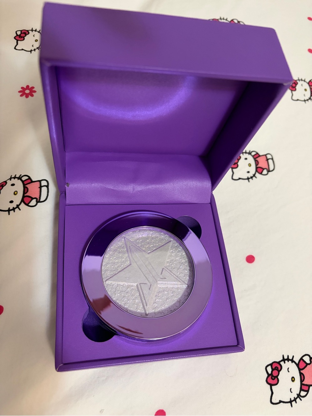 Jeffree Star Extreme Frost Highlighter - Lavender Purple Compact - Picture 6 of 7
